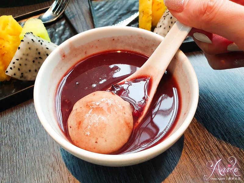 【台北美食】合shabu。信義區頂級鍋物推薦！專人桌邊服務，澎湃海鮮和鮮美牛肉過節最有儀式感
