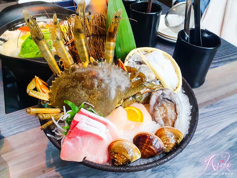 【台北美食】合shabu。信義區頂級鍋物推薦！專人桌邊服務，澎湃海鮮和鮮美牛肉過節最有儀式感