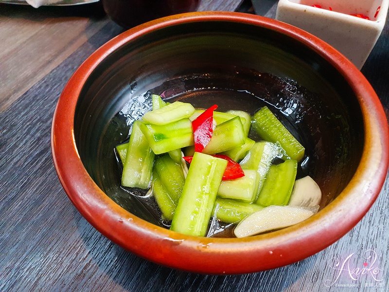 【台北美食】合shabu。信義區頂級鍋物推薦！專人桌邊服務，澎湃海鮮和鮮美牛肉過節最有儀式感