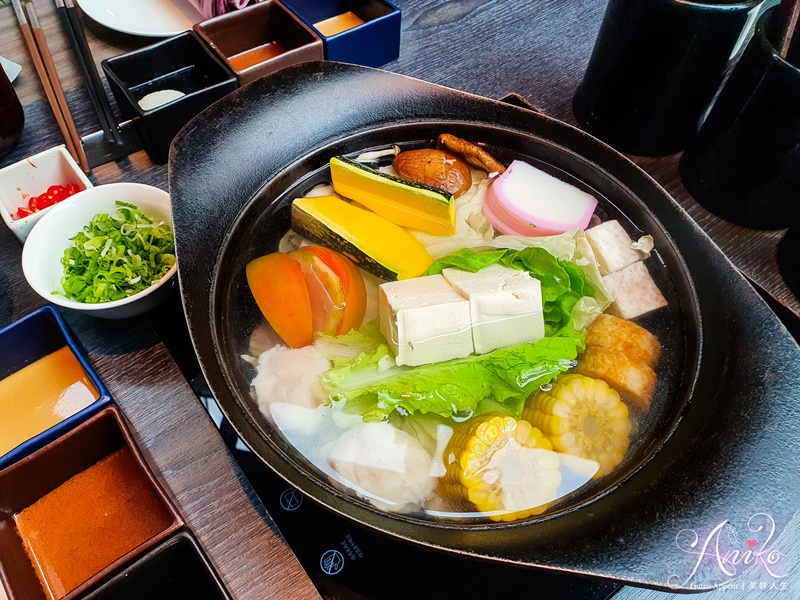 【台北美食】合shabu。信義區頂級鍋物推薦！專人桌邊服務，澎湃海鮮和鮮美牛肉過節最有儀式感