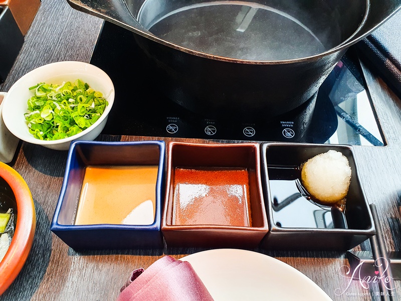 【台北美食】合shabu。信義區頂級鍋物推薦！專人桌邊服務，澎湃海鮮和鮮美牛肉過節最有儀式感