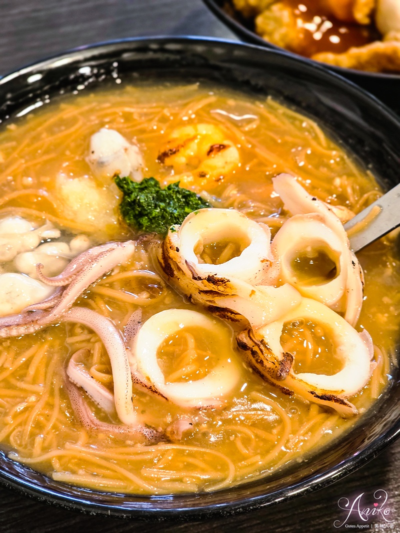 【台北美食】老姐弟麵線甜不辣專賣店。頂溪捷運美食！小卷、鮮蝦、蚵仔爆量海鮮麵線超享受