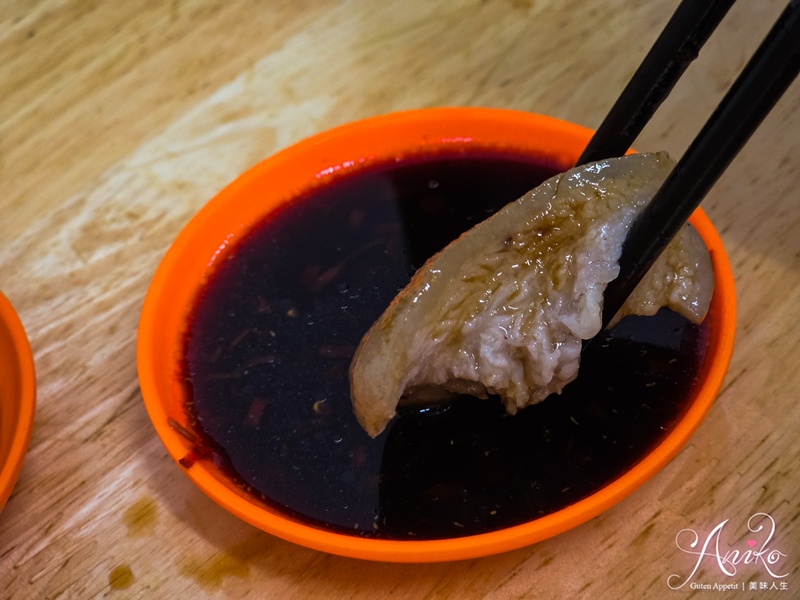 【台北美食】許仔豬腳麵線。大橋頭美食推薦！大稻埕慈聖宮50年人氣白湯豬腳老店