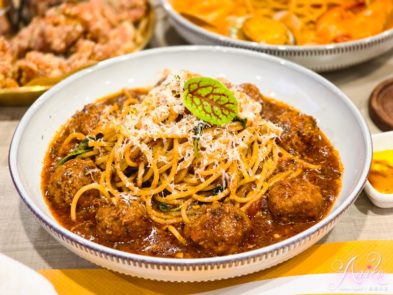 【台北美食】金叉子義廚小巨蛋店。松山義式餐廳推薦！小巨蛋站超人氣義大利麵
