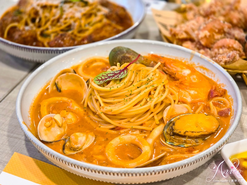 【台北美食】金叉子義廚小巨蛋店。松山義式餐廳推薦！小巨蛋站超人氣義大利麵