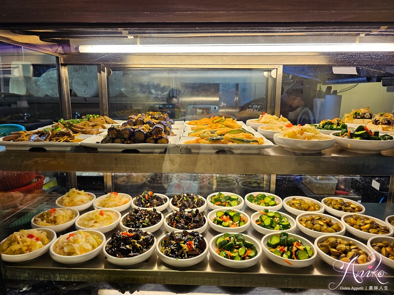 【高雄美食】老店柏弘肉燥。米其林必比登推薦！三代傳承的超人氣60年經典肉燥飯