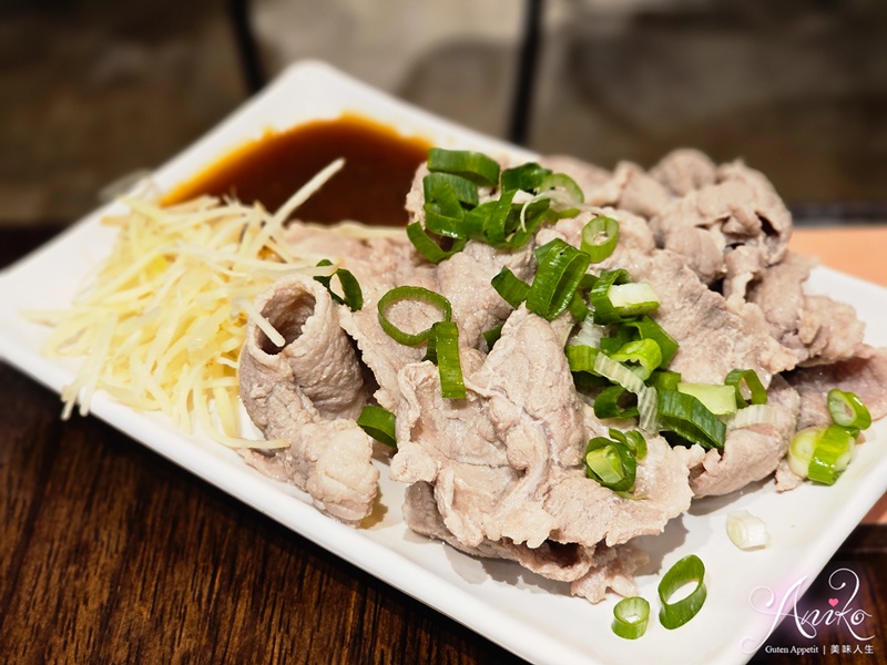 【高雄美食】老店柏弘肉燥。米其林必比登推薦！三代傳承的超人氣60年經典肉燥飯