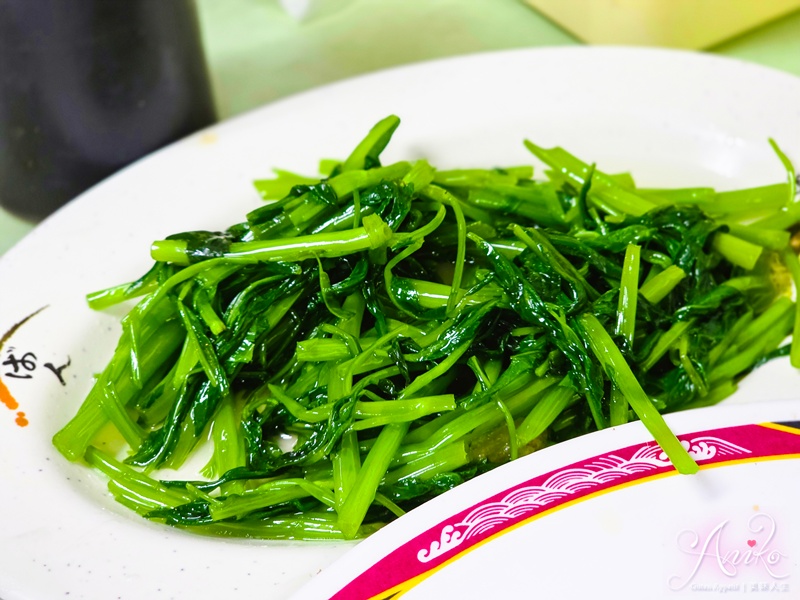 【台北美食】吳家牛肉麵店。北投人氣牛肉麵推薦！韓國美食家白種元也愛的50年老店