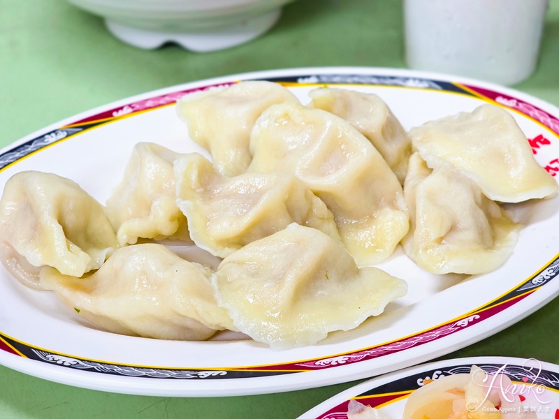 【台北美食】吳家牛肉麵店。北投人氣牛肉麵推薦！韓國美食家白種元也愛的50年老店