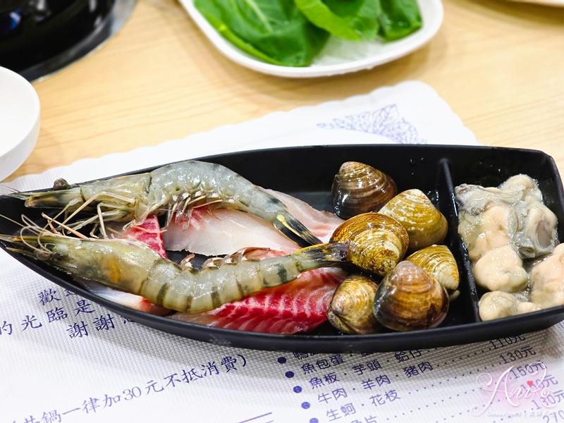 【台北美食】天喜迷你火鍋。寧夏夜市40多年老字號!全台第一家小火鍋店~超有人情味 【台北美食】天喜迷你火鍋。寧夏夜市40多年老字號!全台第一家小火鍋店~超有人情味