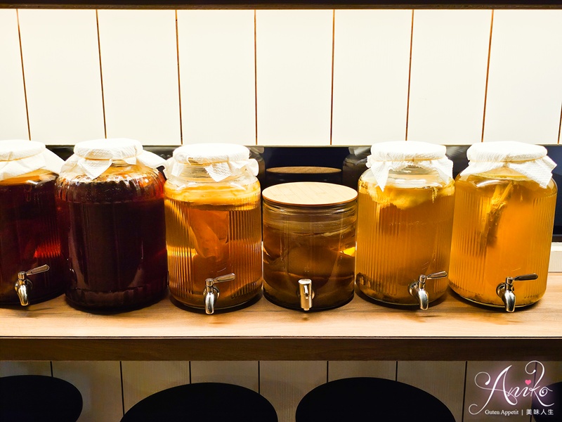 【台北美食】布雍家 Bouillon。信義區法式餐酒館推薦！500 盤評鑑肯定~蝦湯滑蛋胭脂蝦必點