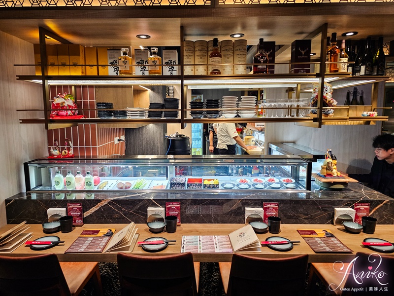 【桃園美食】麓島居酒聚場。桃園藝文特區全新居酒屋！中午營業快樂微醺~牛腸鍋、和牛、海鮮手卷一次到位