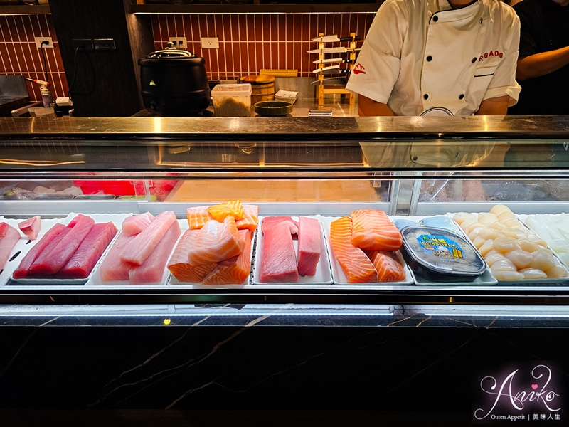 【桃園美食】麓島居酒聚場。桃園藝文特區全新居酒屋！中午營業快樂微醺~牛腸鍋、和牛、海鮮手卷一次到位