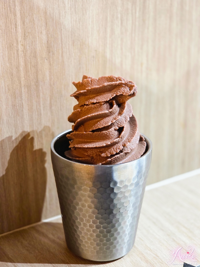 【台北美食】燒肉Smile 大安忠孝店。東區單人烤肉推薦！高CP值海陸套餐~自助生菜飲料吧無限享用