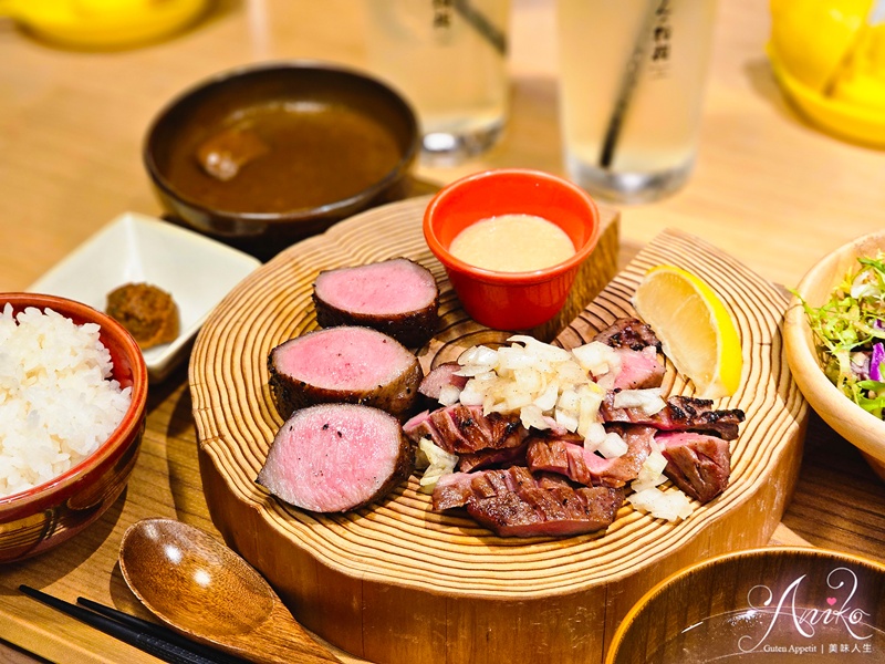 【台北美食】牛舌的檸檬台北店。日本新宿超人氣牛舌專賣插旗信義區!炭火直烤搭配牛舌湯、咖哩、釜飯和沙拉 【台北美食】牛舌的檸檬台北店。日本新宿超人氣牛舌專賣插旗信義區!炭火直烤搭配牛舌湯、咖哩、釜飯和沙拉