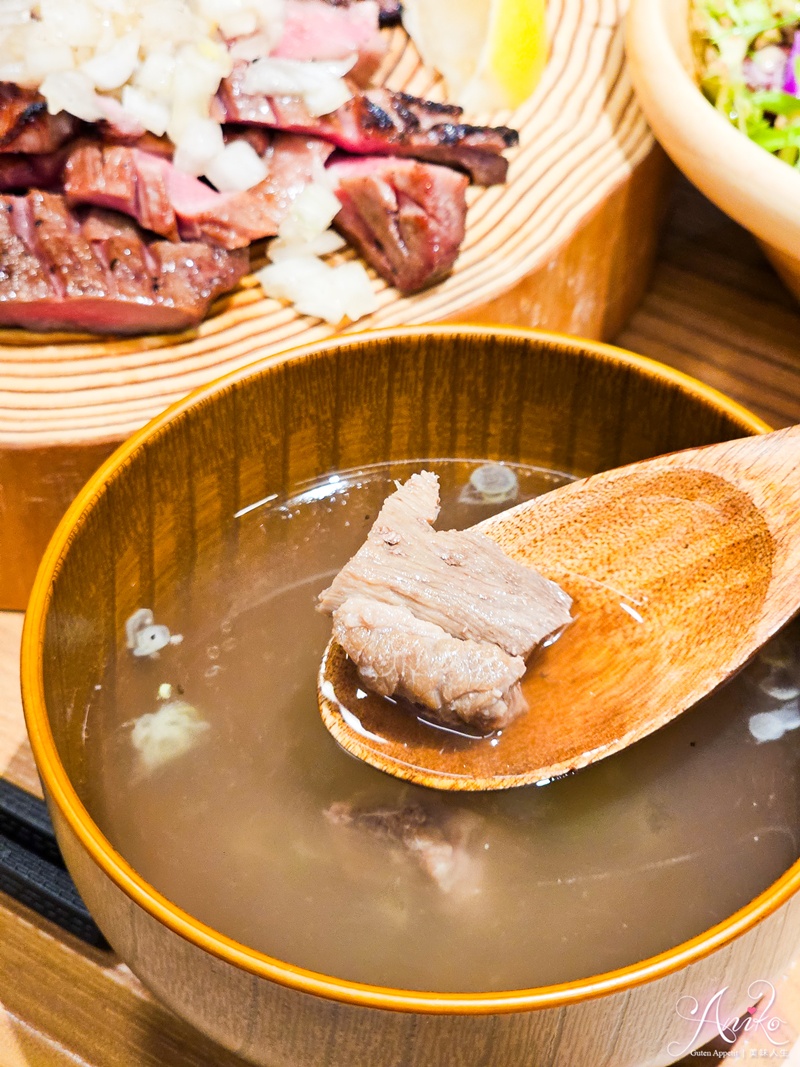 【台北美食】牛舌的檸檬台北店。日本新宿超人氣牛舌專賣插旗信義區!炭火直烤搭配牛舌湯、咖哩、釜飯和沙拉 【台北美食】牛舌的檸檬台北店。日本新宿超人氣牛舌專賣插旗信義區!炭火直烤搭配牛舌湯、咖哩、釜飯和沙拉