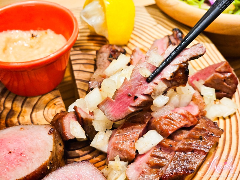 【台北美食】牛舌的檸檬台北店。日本新宿超人氣牛舌專賣插旗信義區!炭火直烤搭配牛舌湯、咖哩、釜飯和沙拉 【台北美食】牛舌的檸檬台北店。日本新宿超人氣牛舌專賣插旗信義區!炭火直烤搭配牛舌湯、咖哩、釜飯和沙拉