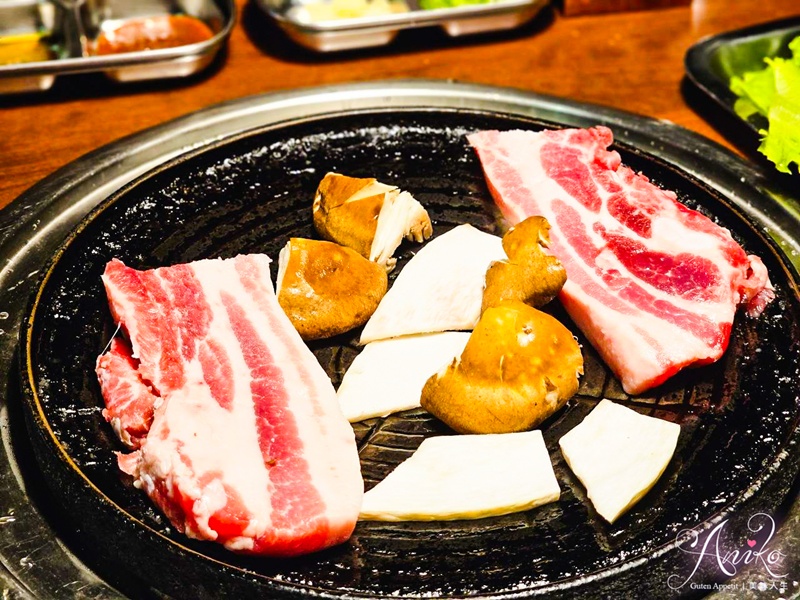 【台北美食】南大門韓國烤肉。台北韓式烤肉推薦！超好吃必點厚切五花肉～喝杯蜂巢瑪格利