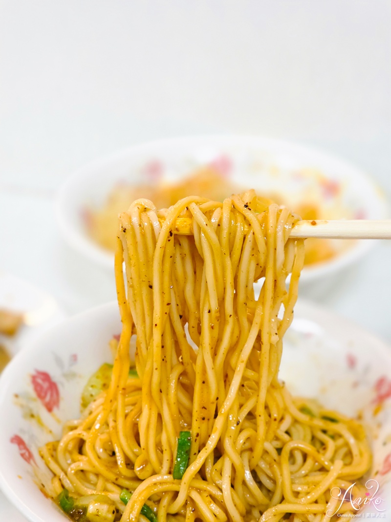 【台北美食】美景紅油抄手。飄香50年東區頂好名店城必吃~超美味抄手搭配担担麵的靈魂爆擊