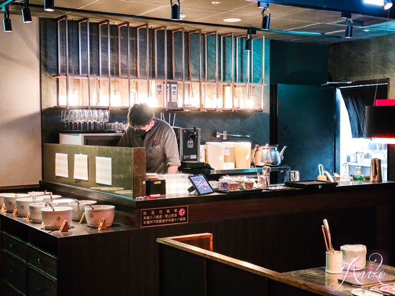 【台北美食】黑武士特色老火鍋。信義區火鍋推薦！芋頭排骨鍋濃郁美味～澎湃雙人套餐飽足滿意