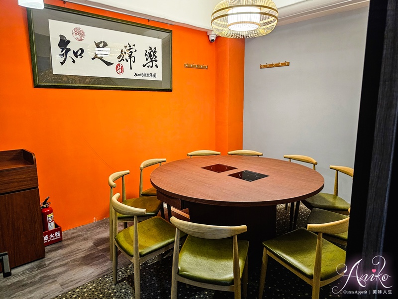 【台北美食】如嫦 卜卜蜆.港式雞煲。中山必吃火鍋!正宗麻辣雞煲一鍋二吃辛辣過癮~卜卜蜆鮮香迷人 【台北美食】如嫦 卜卜蜆.港式雞煲。中山必吃火鍋!正宗麻辣雞煲一鍋二吃辛辣過癮~卜卜蜆鮮香迷人