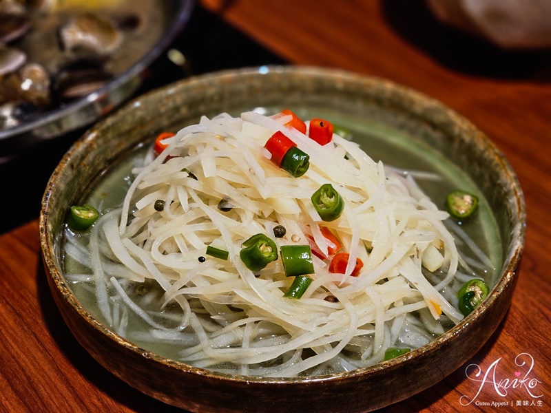 【台北美食】如嫦 卜卜蜆.港式雞煲。中山必吃火鍋!正宗麻辣雞煲一鍋二吃辛辣過癮~卜卜蜆鮮香迷人 【台北美食】如嫦 卜卜蜆.港式雞煲。中山必吃火鍋!正宗麻辣雞煲一鍋二吃辛辣過癮~卜卜蜆鮮香迷人