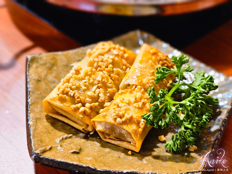 【台北美食】如嫦 卜卜蜆.港式雞煲。中山必吃火鍋!正宗麻辣雞煲一鍋二吃辛辣過癮~卜卜蜆鮮香迷人 【台北美食】如嫦 卜卜蜆.港式雞煲。中山必吃火鍋!正宗麻辣雞煲一鍋二吃辛辣過癮~卜卜蜆鮮香迷人