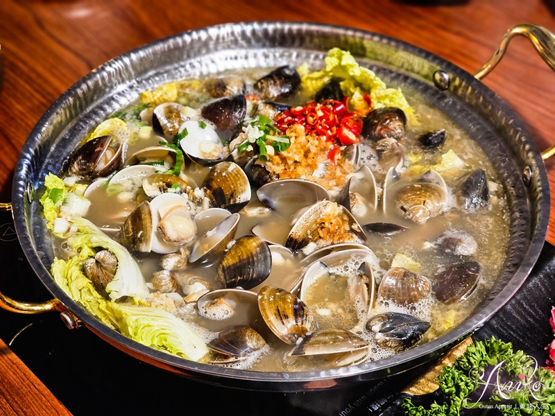 【台北美食】如嫦 卜卜蜆.港式雞煲。中山必吃火鍋!正宗麻辣雞煲一鍋二吃辛辣過癮~卜卜蜆鮮香迷人 【台北美食】如嫦 卜卜蜆.港式雞煲。中山必吃火鍋!正宗麻辣雞煲一鍋二吃辛辣過癮~卜卜蜆鮮香迷人