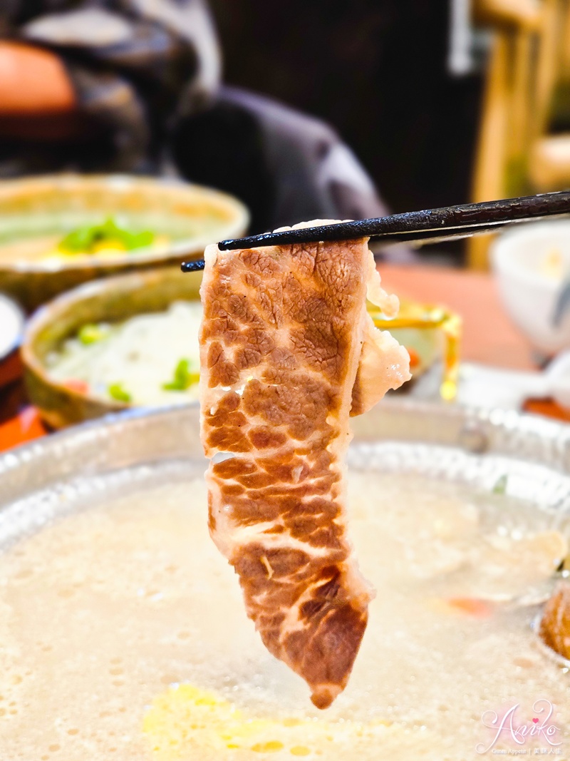 【台北美食】如嫦 卜卜蜆.港式雞煲。中山必吃火鍋!正宗麻辣雞煲一鍋二吃辛辣過癮~卜卜蜆鮮香迷人 【台北美食】如嫦 卜卜蜆.港式雞煲。中山必吃火鍋!正宗麻辣雞煲一鍋二吃辛辣過癮~卜卜蜆鮮香迷人