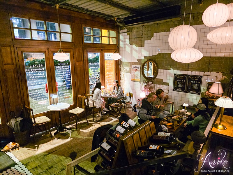 【台北美食】東京。烟火氣 (昭和酒食)。市民大道美食~夢幻昭和風居酒屋,下班後療癒微醺食堂 【台北美食】東京。烟火氣 (昭和酒食)。市民大道美食~夢幻昭和風居酒屋,下班後療癒微醺食堂