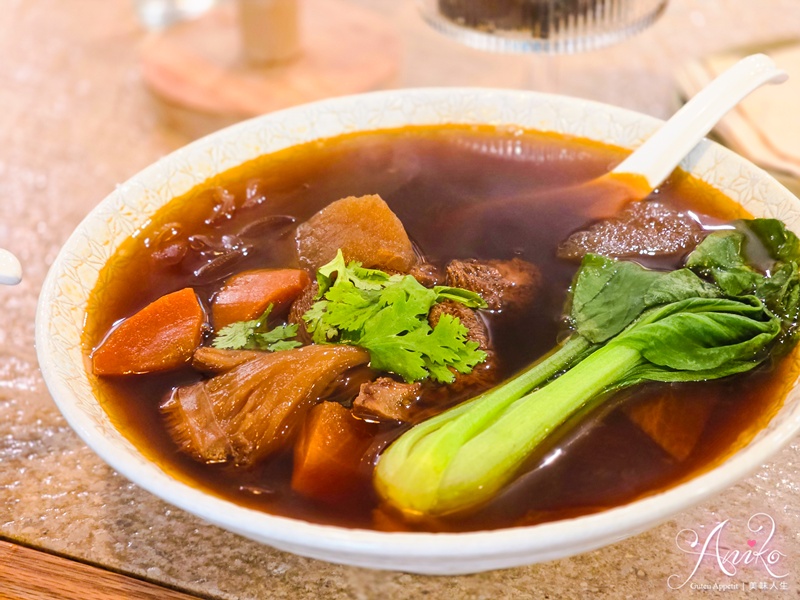 【台南美食】毛蔬亞洲蔬食。台南人氣蔬食餐廳！連續2年米其林推薦，紅燒牛肉湯大驚豔
