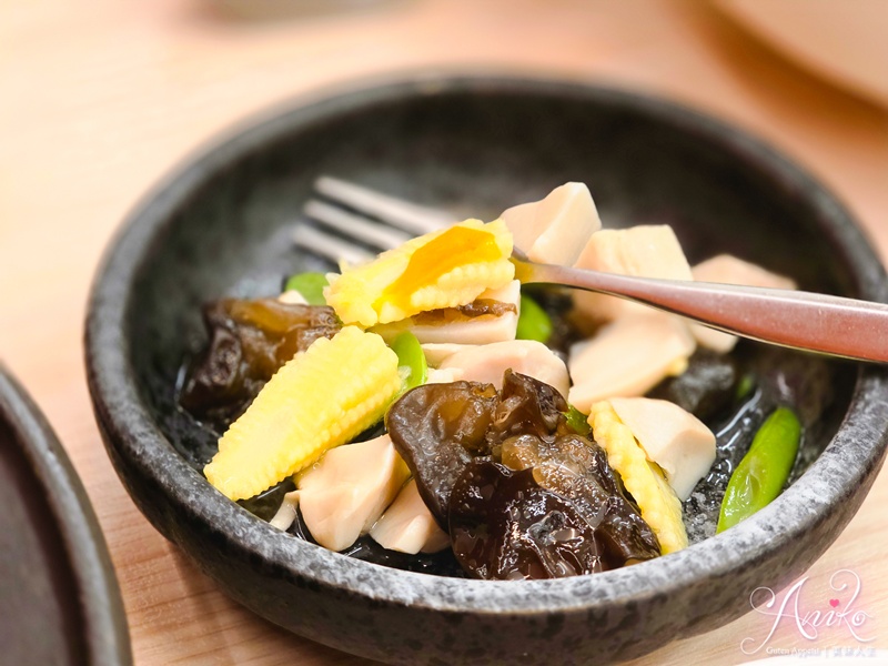 【台北美食】大喫鍋物。中山站火鍋推薦！魷魚螺肉蒜鍋必點，多款台味系暖補個人鍋物