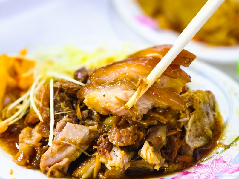 【台北美食】五燈獎豬腳滷肉飯。三重在地人激推40年老店！AI 教父黃仁勳排隊也要吃的滷肉飯