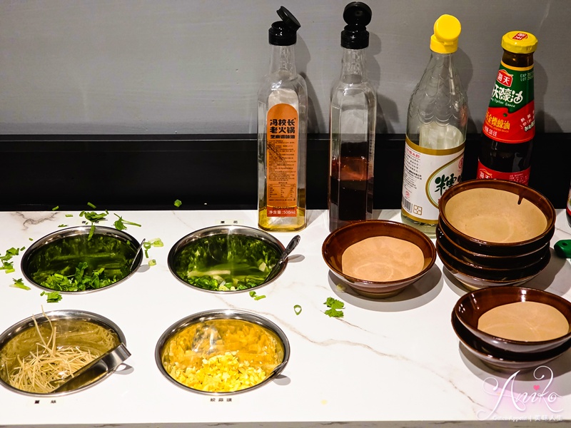 【台北美食】馮校長老火鍋。國父紀念館火鍋推薦！成都排隊爆紅火鍋插旗台北~AI教父黃仁勳也造訪