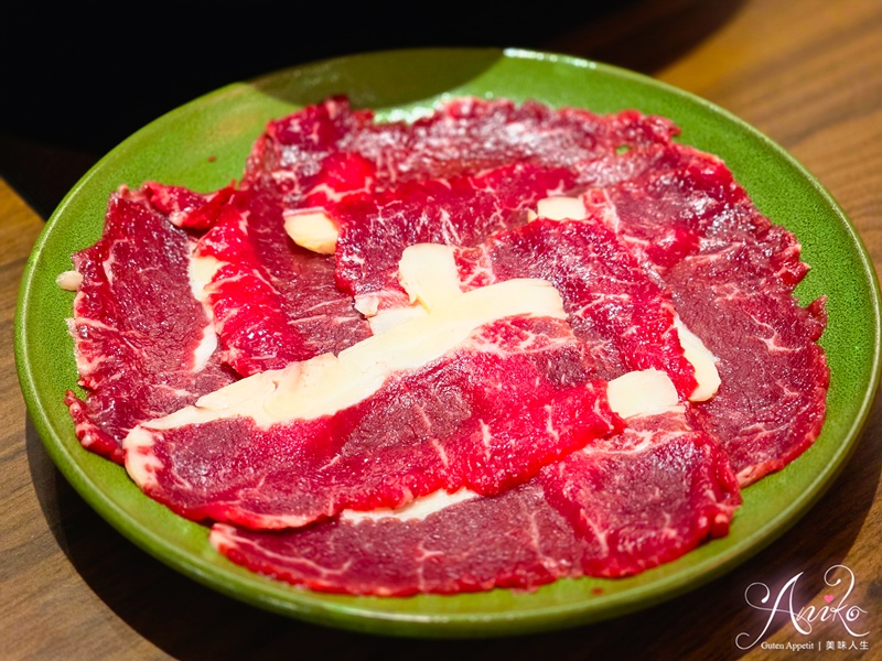 【台北美食】馮校長老火鍋。國父紀念館火鍋推薦！成都排隊爆紅火鍋插旗台北~AI教父黃仁勳也造訪