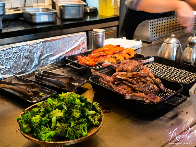 【台北美食】饗饗 INPARADISE 微風信義店。信義區高空Buffet！欣賞101享受八大餐區完整開箱