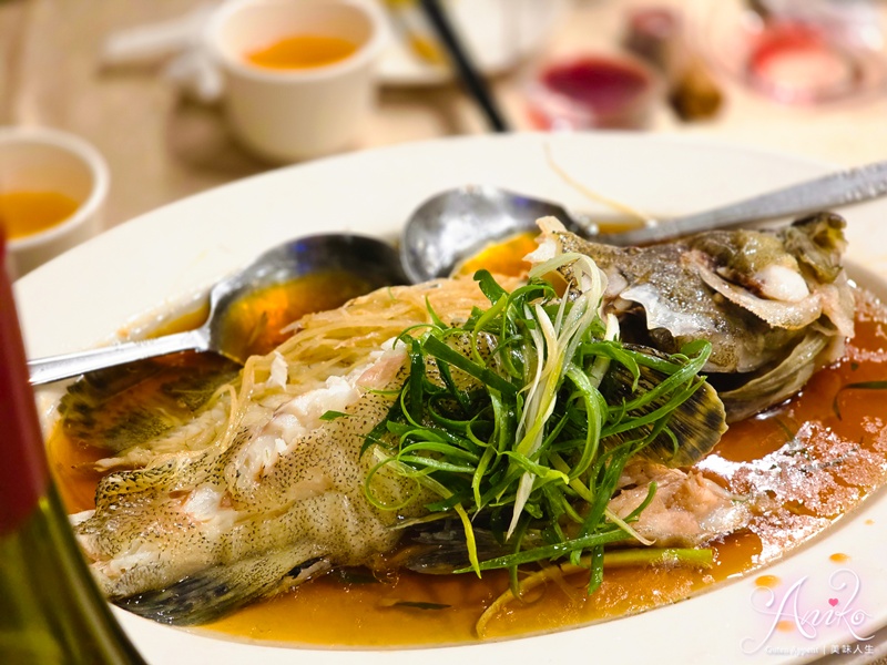 【台北美食】羊成小館。40多年老字號廣東餐館！招牌菜瓊山豆腐、芋泥鴨必點