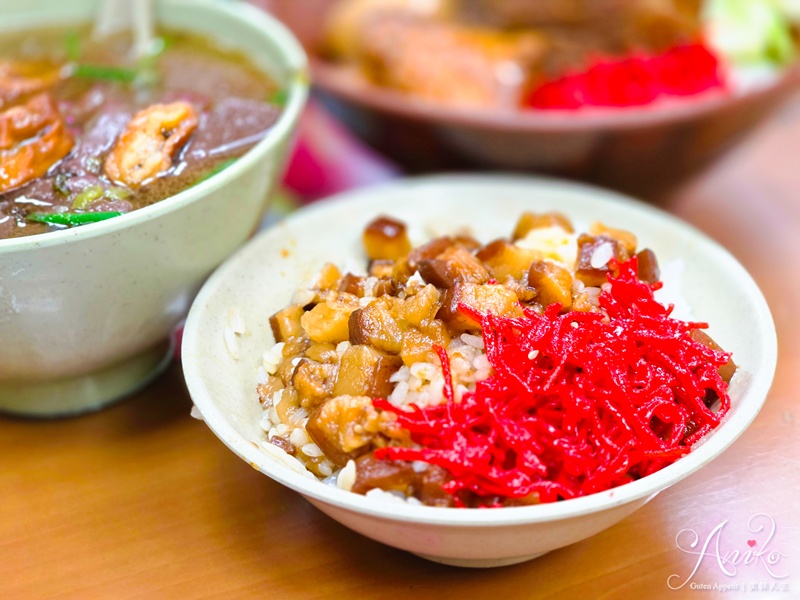 【台北美食】紅昌吉豬血湯。飄香40多年老字號！滑嫩細緻天然紅豆腐讓人一吃成主顧