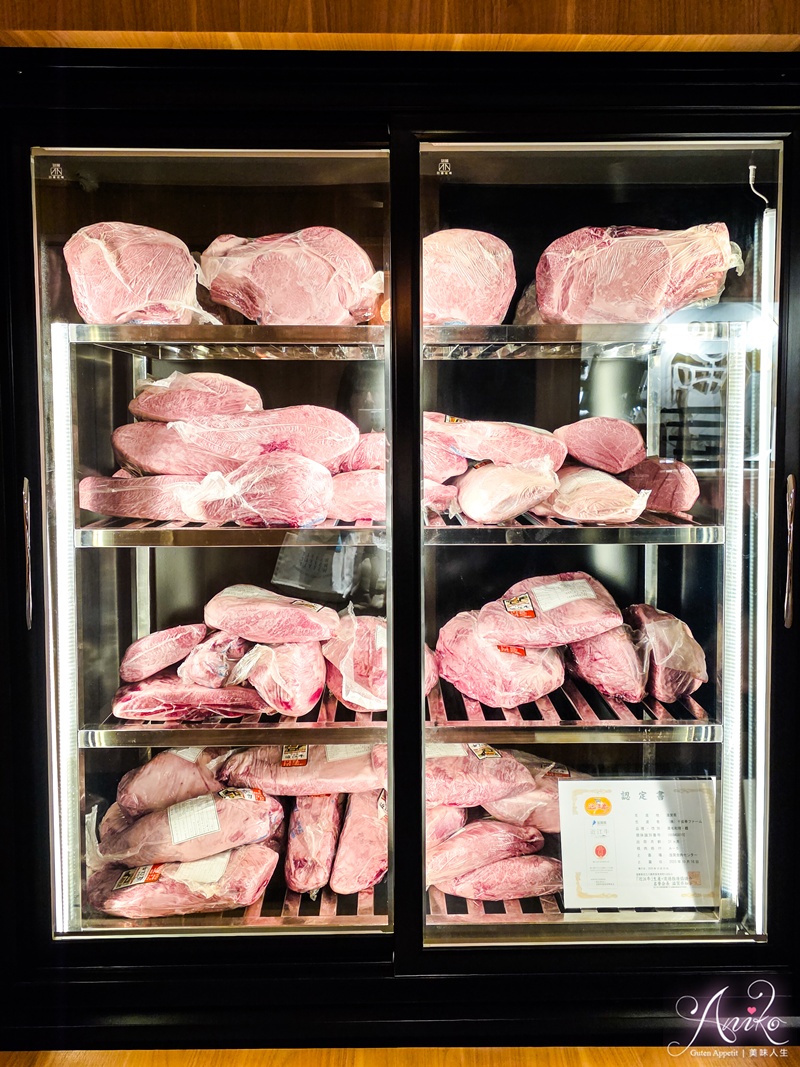 【台中美食】八和和牛燒肉專門店。台中米其林推薦燒肉!獨立包廂專人代烤~燒肉界的勞斯萊斯! 【台中美食】八和和牛燒肉專門店。台中米其林推薦燒肉!獨立包廂專人代烤~燒肉界的勞斯萊斯!