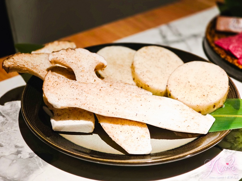 【台中美食】八和和牛燒肉專門店。台中米其林推薦燒肉!獨立包廂專人代烤~燒肉界的勞斯萊斯! 【台中美食】八和和牛燒肉專門店。台中米其林推薦燒肉!獨立包廂專人代烤~燒肉界的勞斯萊斯!