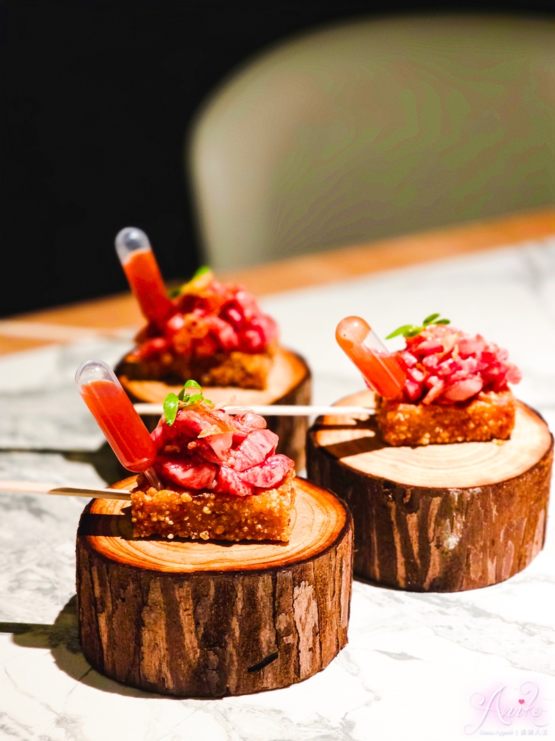 【台中美食】八和和牛燒肉專門店。台中米其林推薦燒肉!獨立包廂專人代烤~燒肉界的勞斯萊斯! 【台中美食】八和和牛燒肉專門店。台中米其林推薦燒肉!獨立包廂專人代烤~燒肉界的勞斯萊斯!