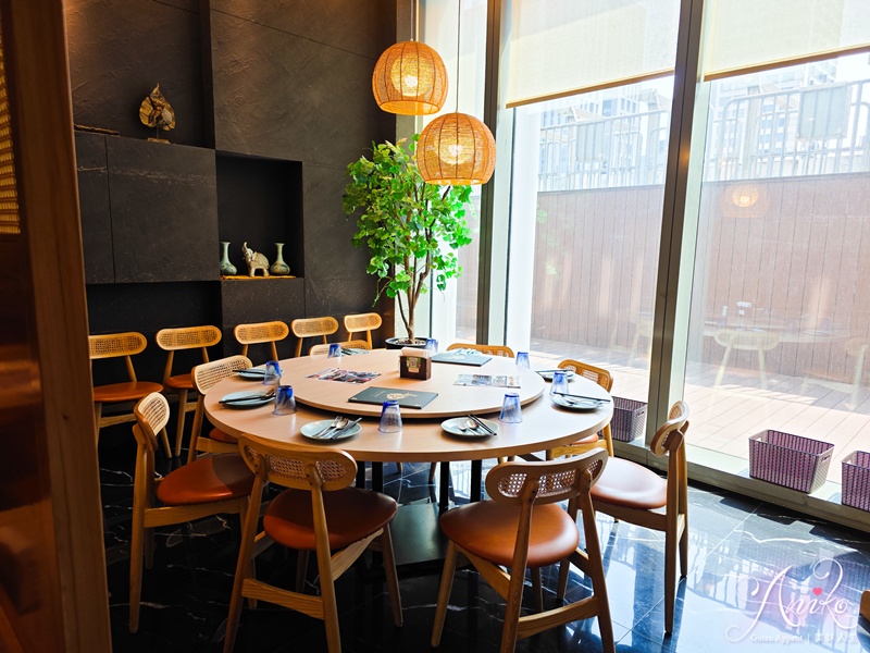 【台北美食】泰集微風信義店。台北泰式料理推薦！單點、吃到飽雙模式，信義區最美泰式餐廳