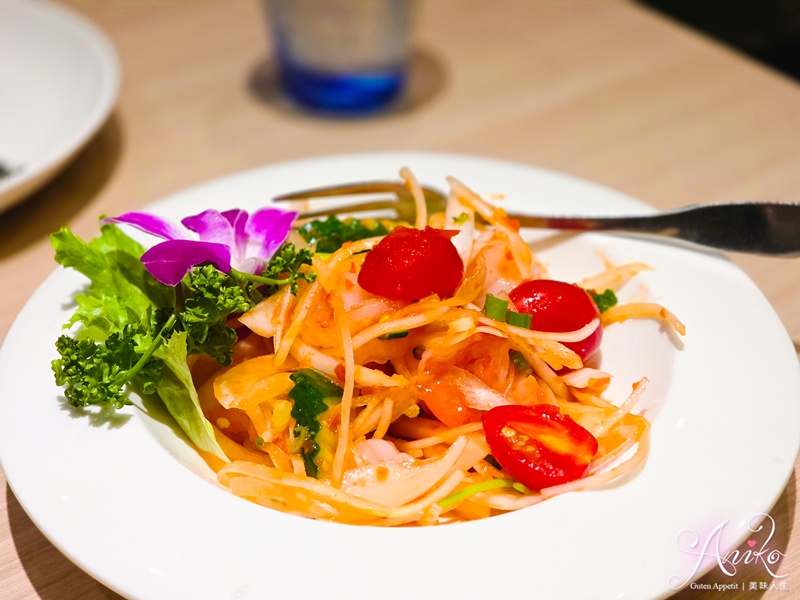 【台北美食】泰集微風信義店。台北泰式料理推薦！單點、吃到飽雙模式，信義區最美泰式餐廳