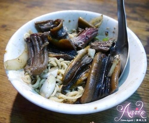 【台南美食】阿江炒鱔魚。不能說的秘密! 隱藏版美味鱔魚意麵!!