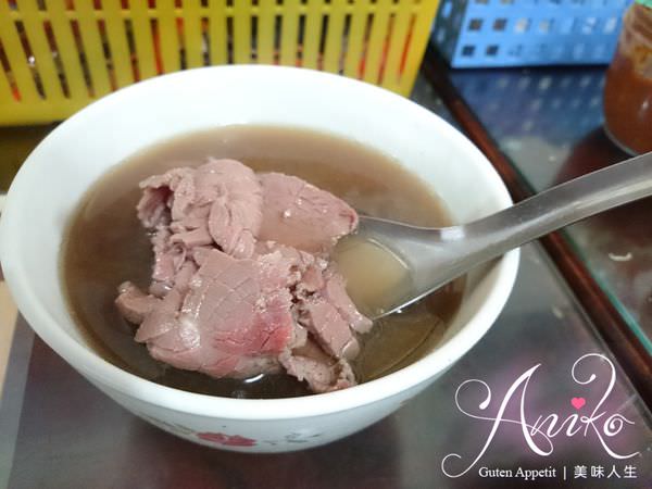 【台南美食】文章牛肉湯。24小時營業！食尚玩家推薦～台南人的道地早餐新鮮溫體牛肉湯