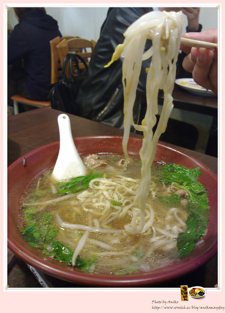 【食】隱身信義商圈的純正越式風味。武　鼎越豐越南麵食館